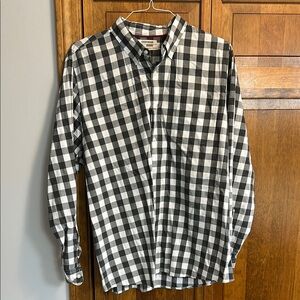 American Eagle Outfitters Black and White Casual Button Down Shirt